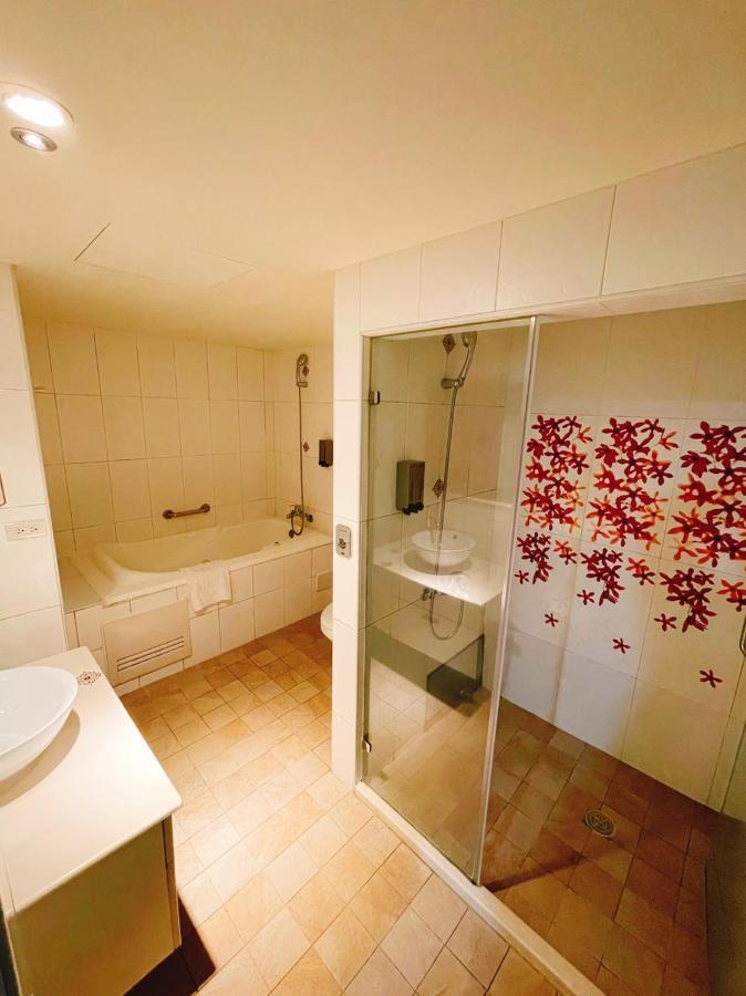 Joy Garden Hotel Kaohsiung Extérieur photo