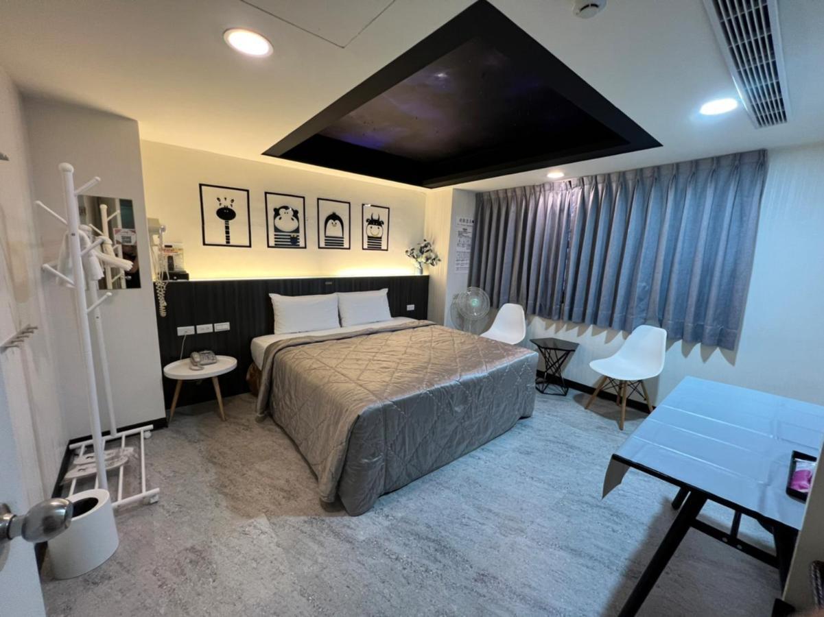 Joy Garden Hotel Kaohsiung Extérieur photo