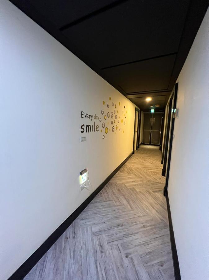Joy Garden Hotel Kaohsiung Extérieur photo
