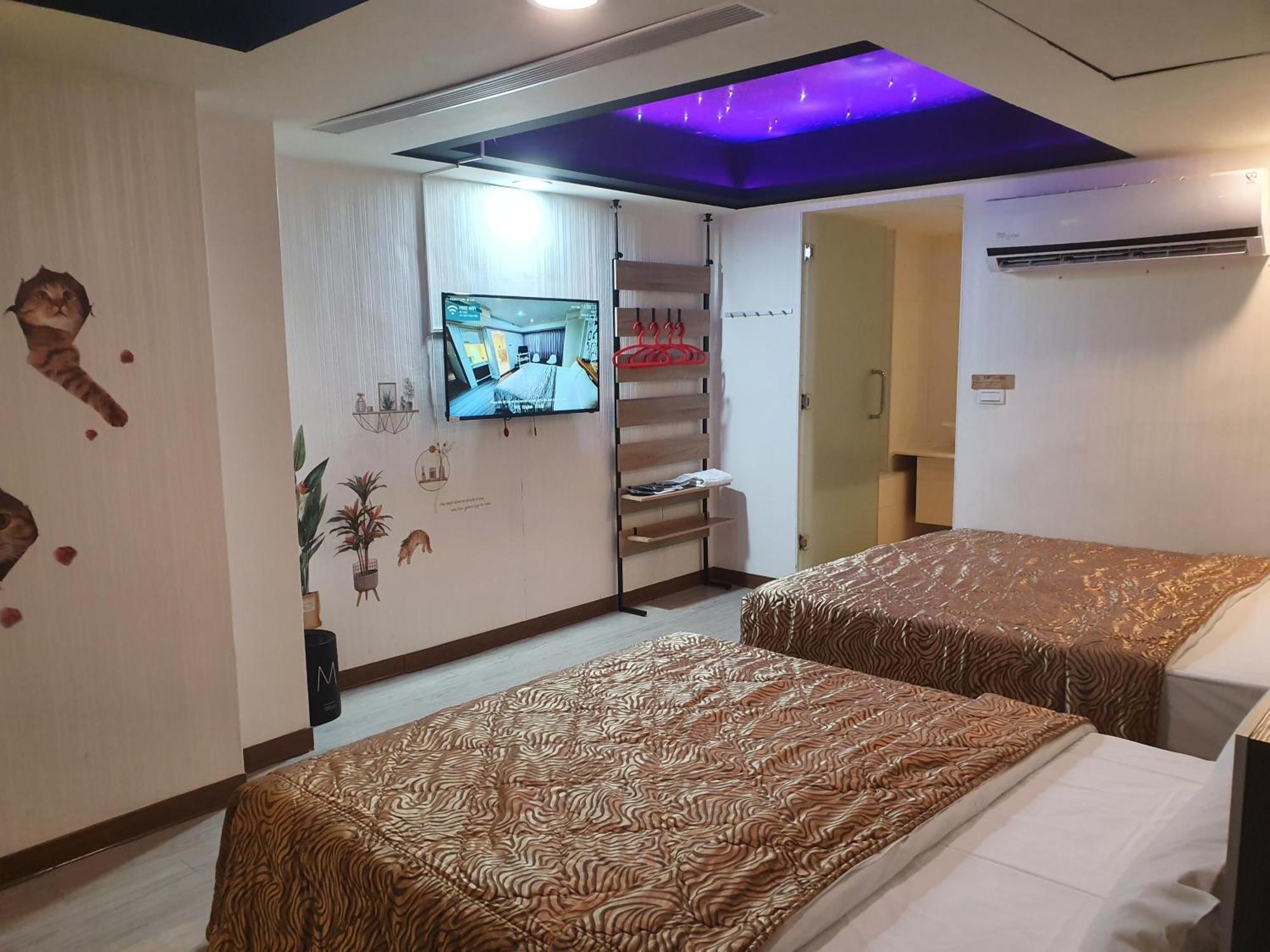 Joy Garden Hotel Kaohsiung Extérieur photo